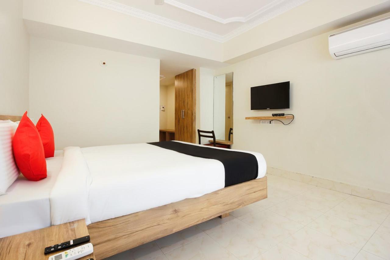 Capital O Sri Suprabhat Grand Near Kachiguda Railway Station Hyderabad Exteriör bild