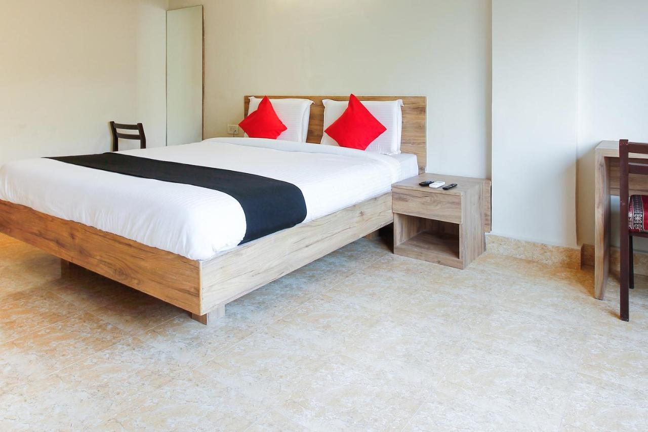Capital O Sri Suprabhat Grand Near Kachiguda Railway Station Hyderabad Exteriör bild
