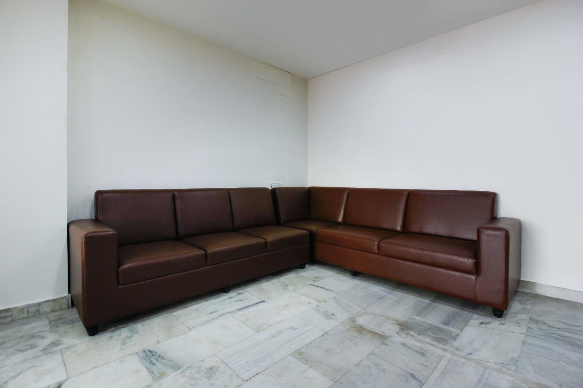 Capital O Sri Suprabhat Grand Near Kachiguda Railway Station Hyderabad Exteriör bild