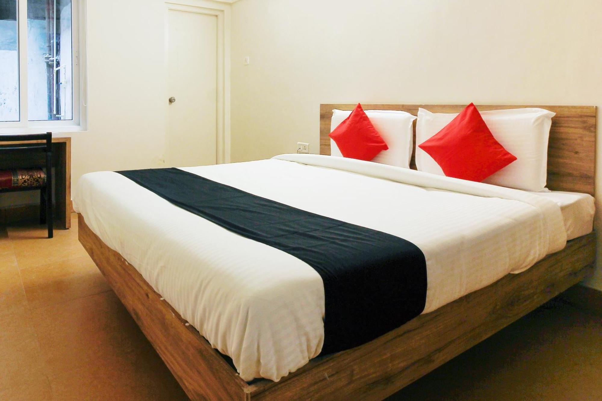 Capital O Sri Suprabhat Grand Near Kachiguda Railway Station Hyderabad Exteriör bild